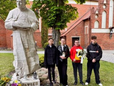 Śladami Jana Pawła II – Dzień Patrona w „Jedynce”.